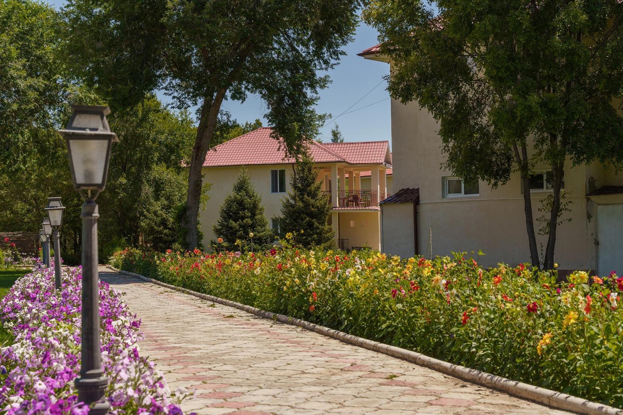 Talisman Village Hotel 보스테리 외부 사진